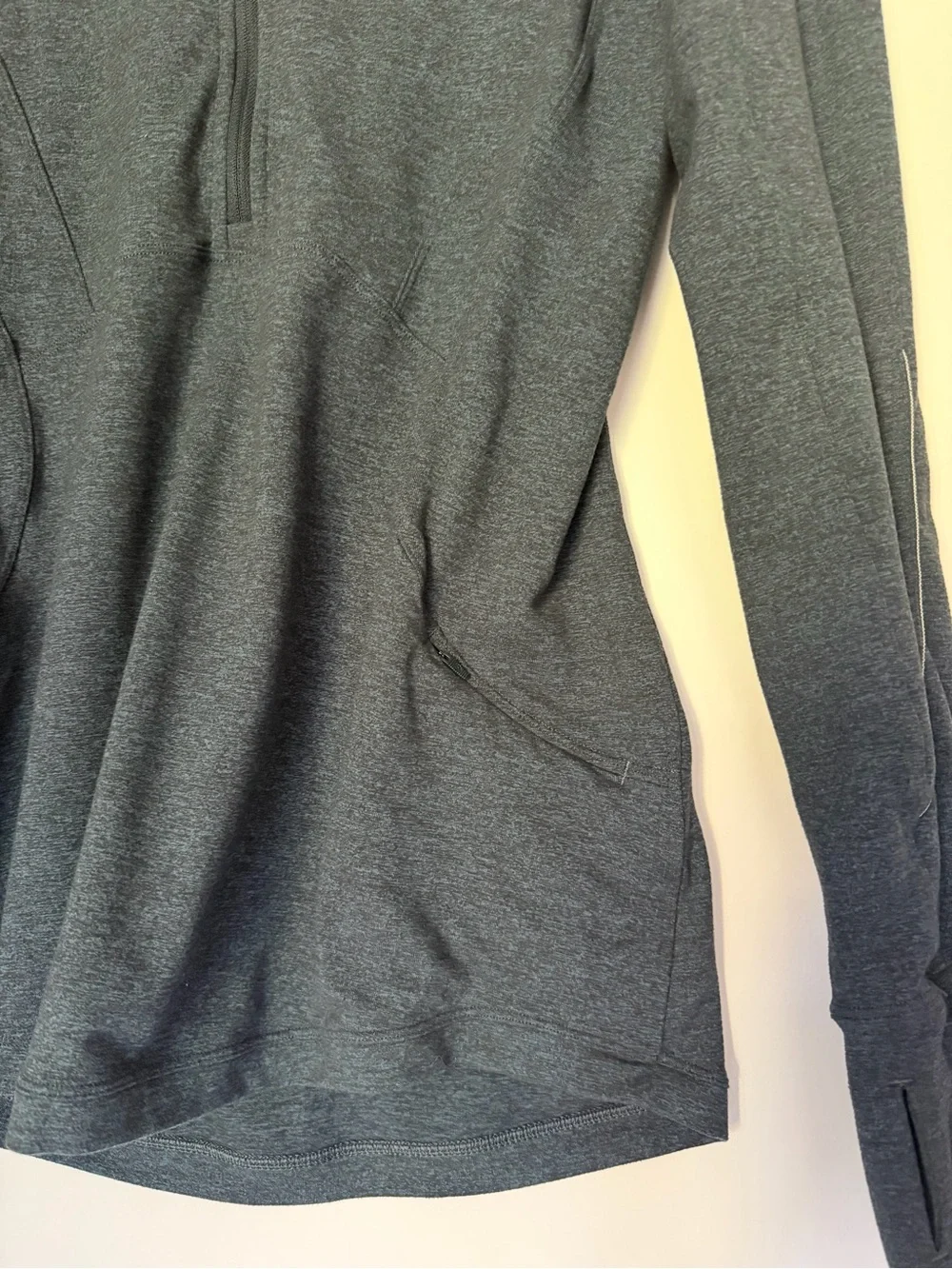 Lululemon Extra Mile 1/2 Zip / Size 6
